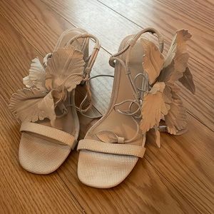 Cecelia sandals with leather flower detail